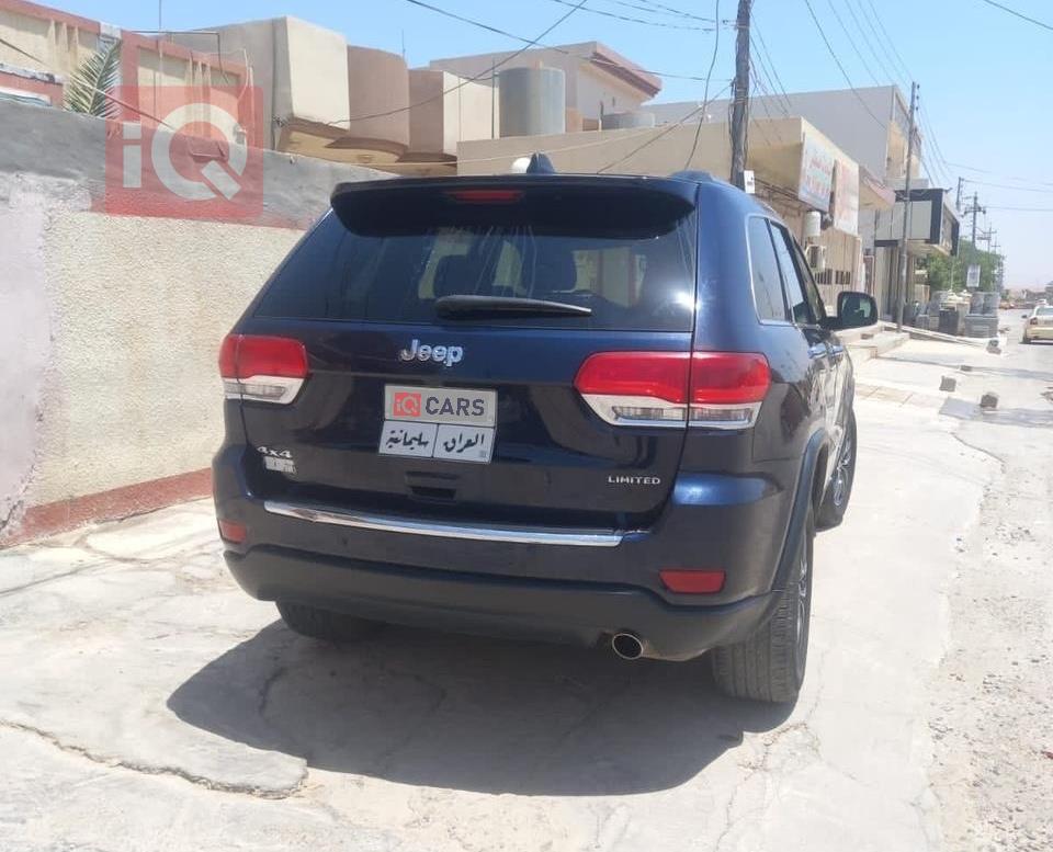 جیپ گراند شیرۆکی